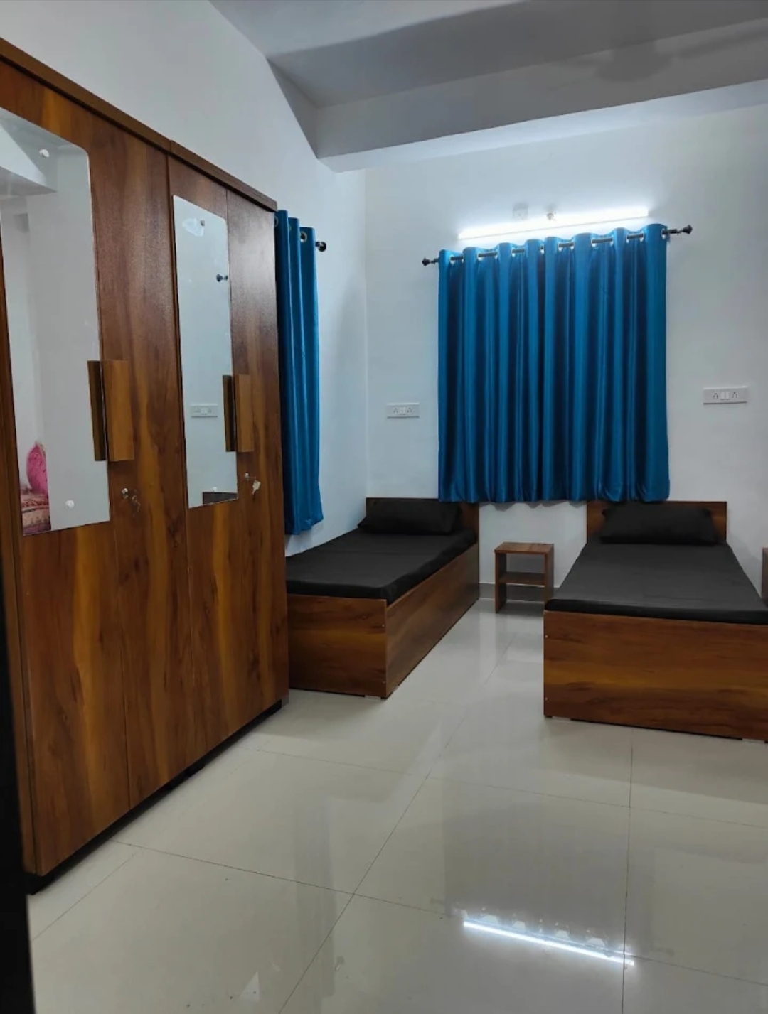 Feel Homes Girls Premium PG — photo 2