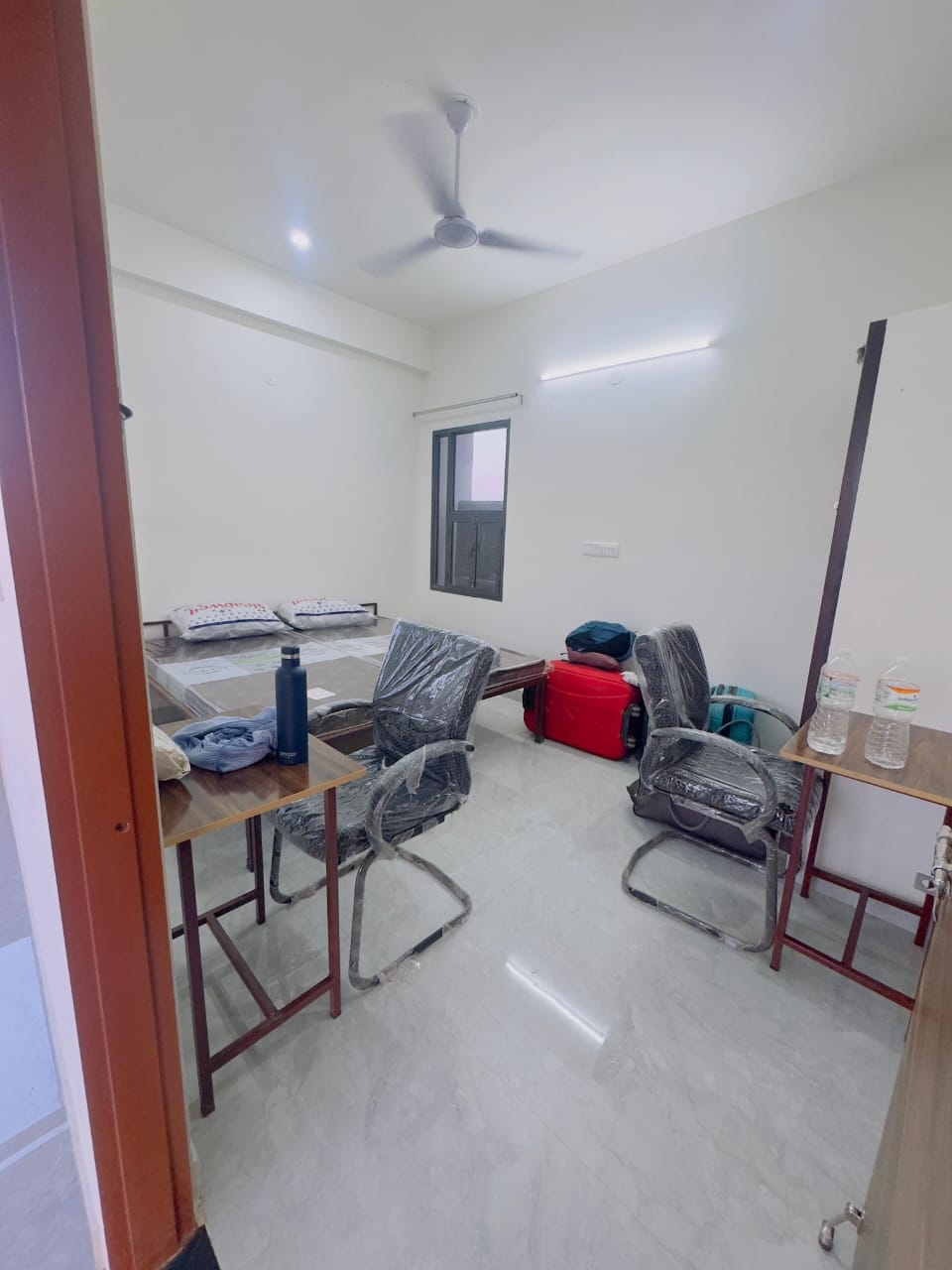 TEJAL PG — photo 1