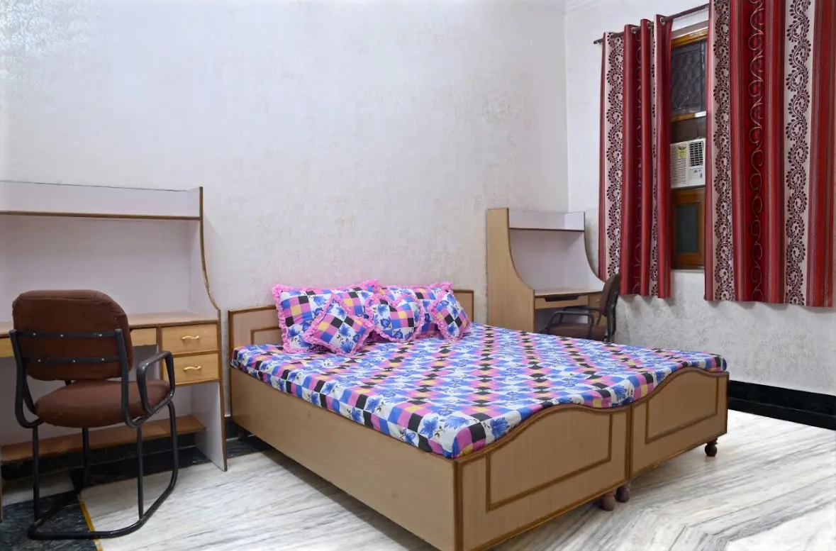 Manmeet Girls House — photo 4