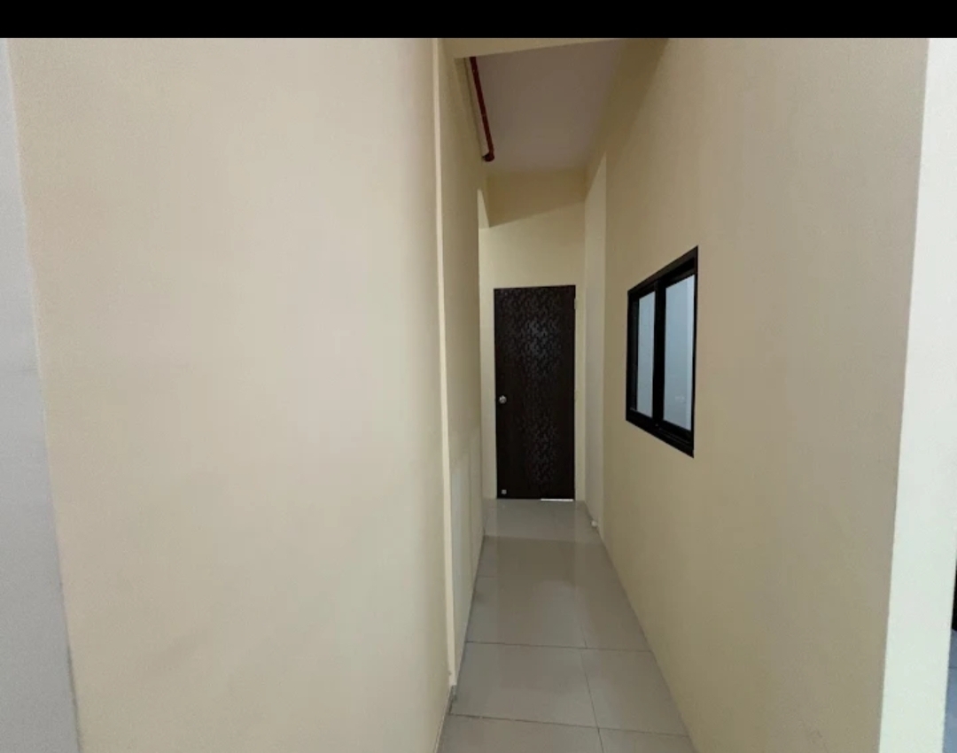 EarthNest PG - Goregoan West — photo 1