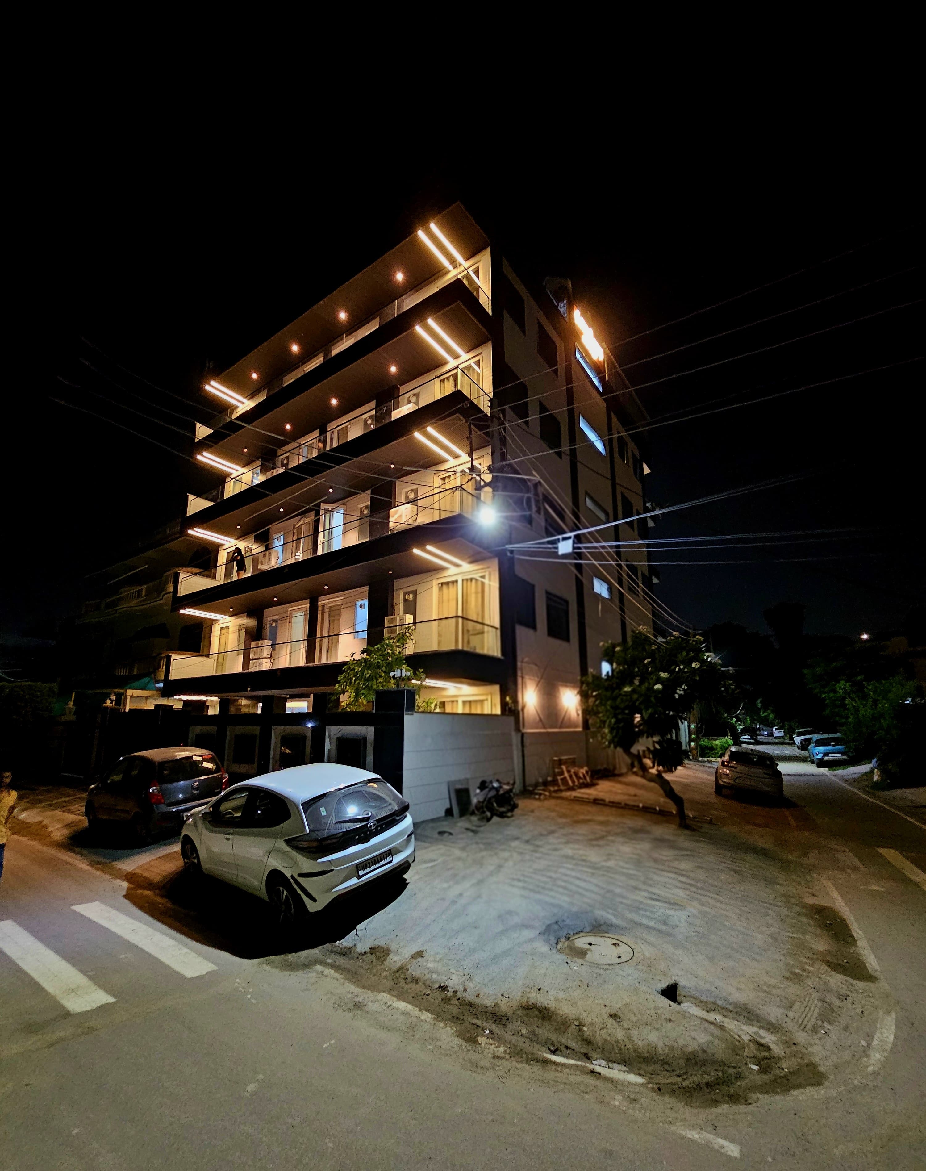 Aggarwal's PG — photo 4
