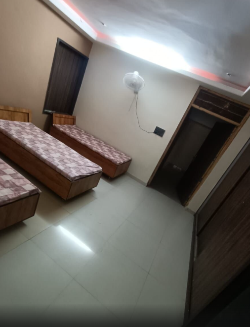 OM SAI GIRLS  PAYING ACCOMMODATION — photo 2