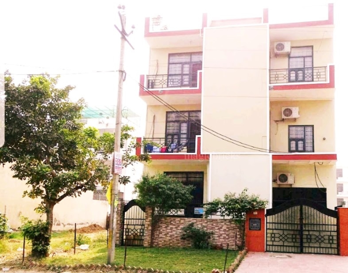 Yadav girls pg — photo 1