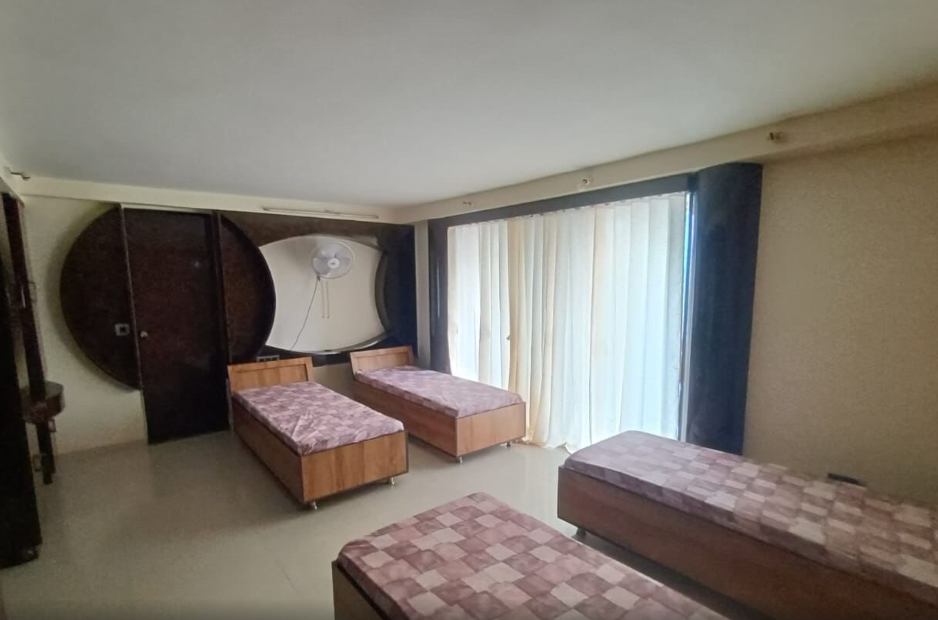OM SAI GIRLS  PAYING ACCOMMODATION — photo 1