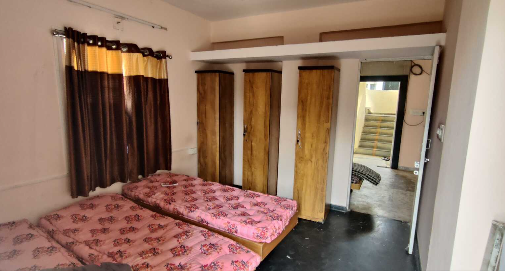 shiv pg — photo 6