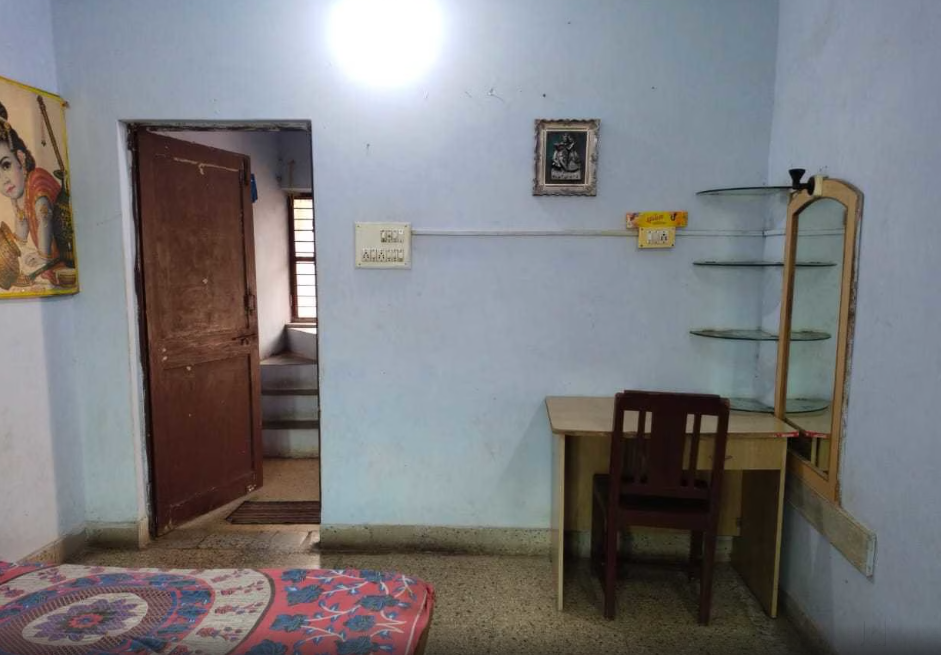 JAINAM PAYING GUEST — photo 1