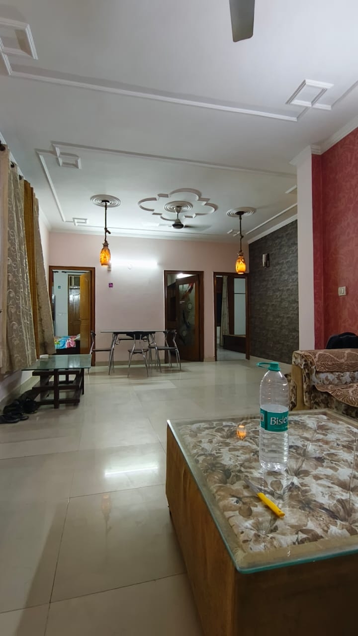 Singh pg — photo 1