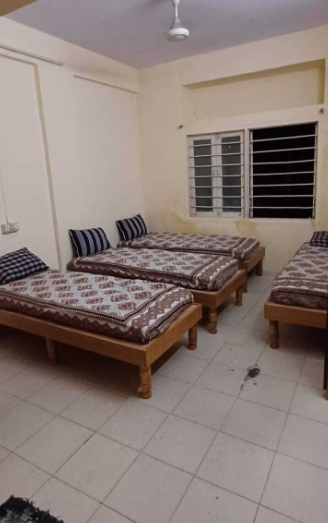 TAKSH PAYING GUEST — photo 1