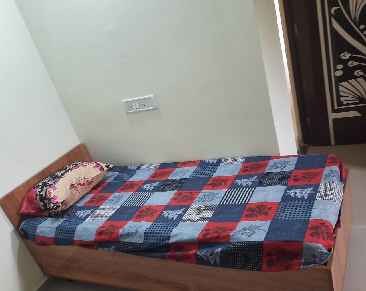 Mariya Home Stay For Boys — photo 4