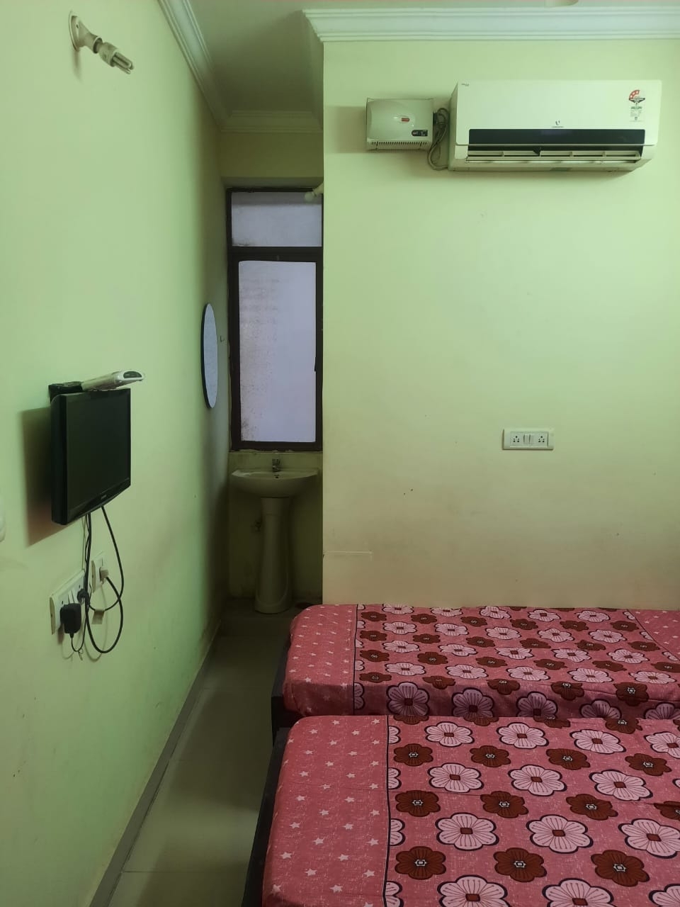 SRI RAMA LAKSHMI MEN'S PG HOSTEL — photo 4