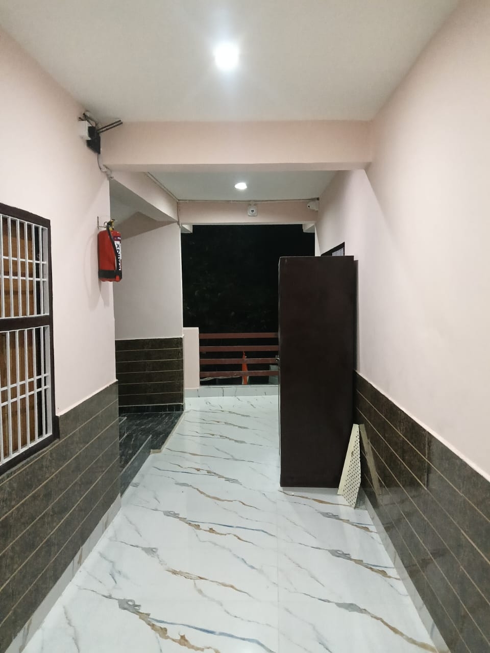 J.S Pg luxury rooms — photo 1