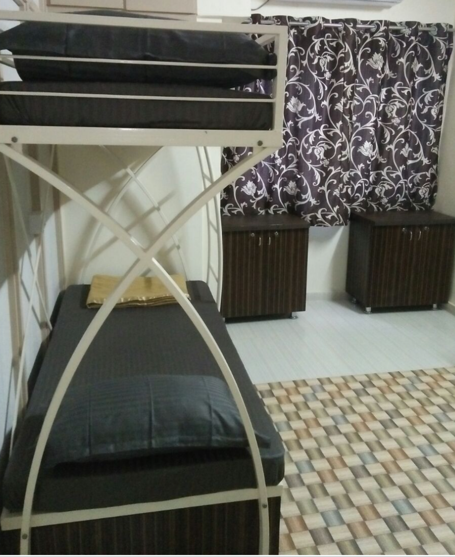 Vastrapur boys pg — photo 3