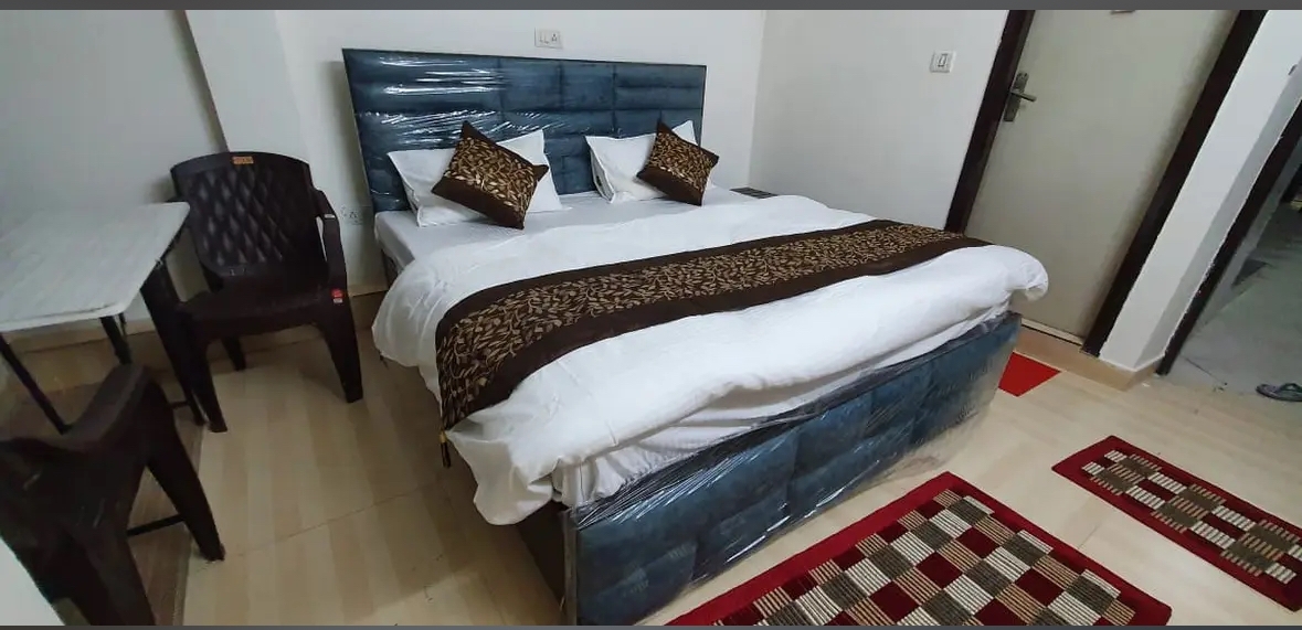 Mannat Girls Pg — photo 6