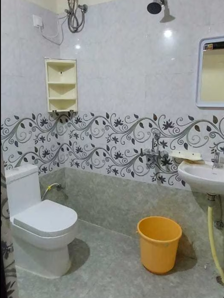 Eshwar Grand Men's PG — photo 2