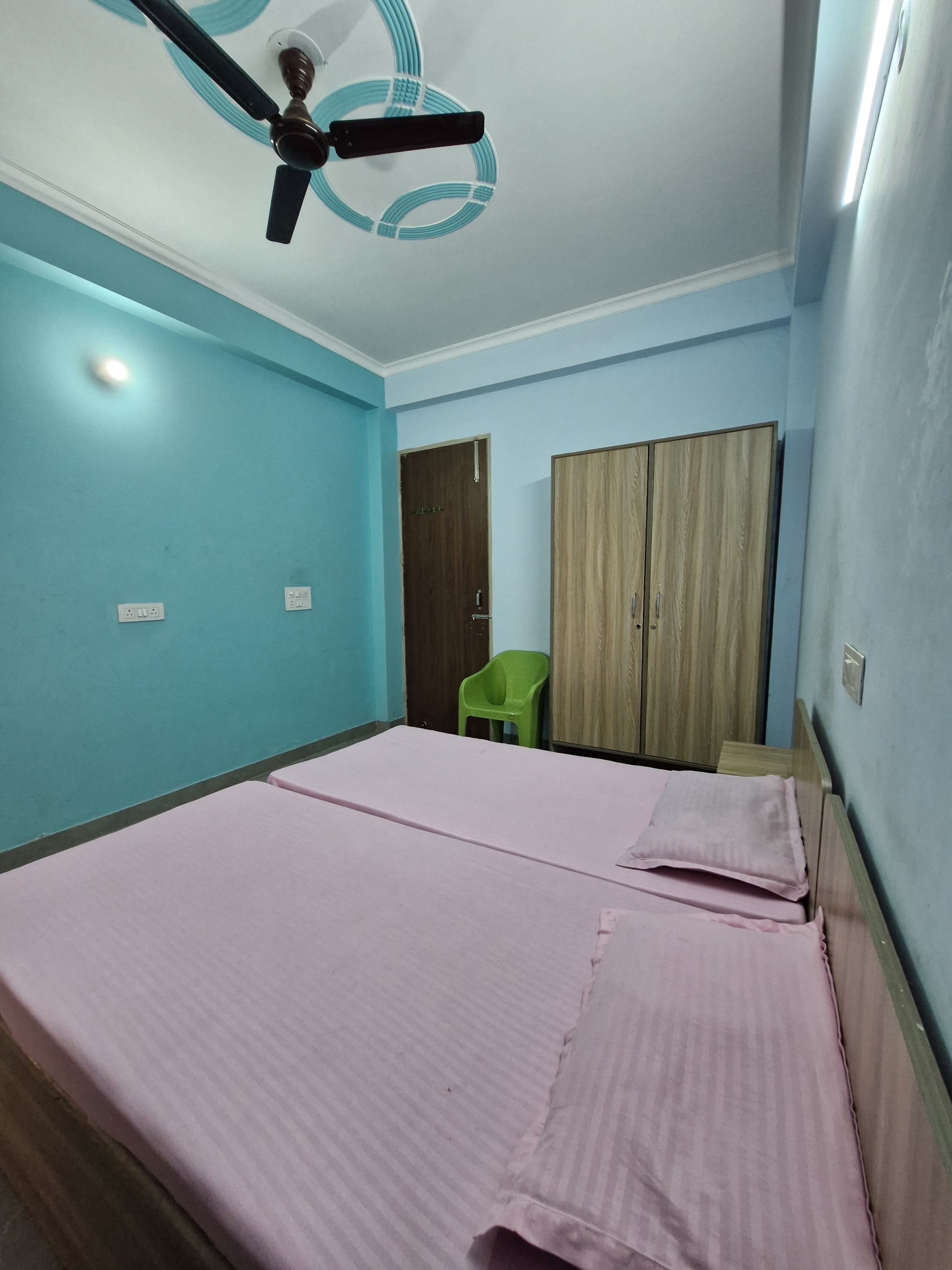 SURENDAR PG — photo 1