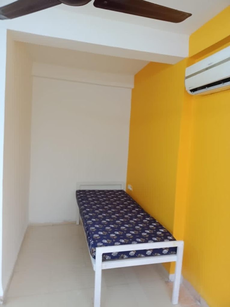 Good Room - Boys Luxury Hostel — photo 5