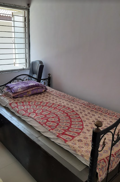 DIVYANSHI GIRLS ACCOMMODATION — photo 4
