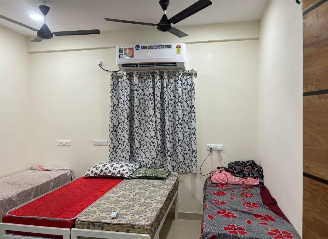 Sri Sai Ladies Deluxe Hostel — photo 1