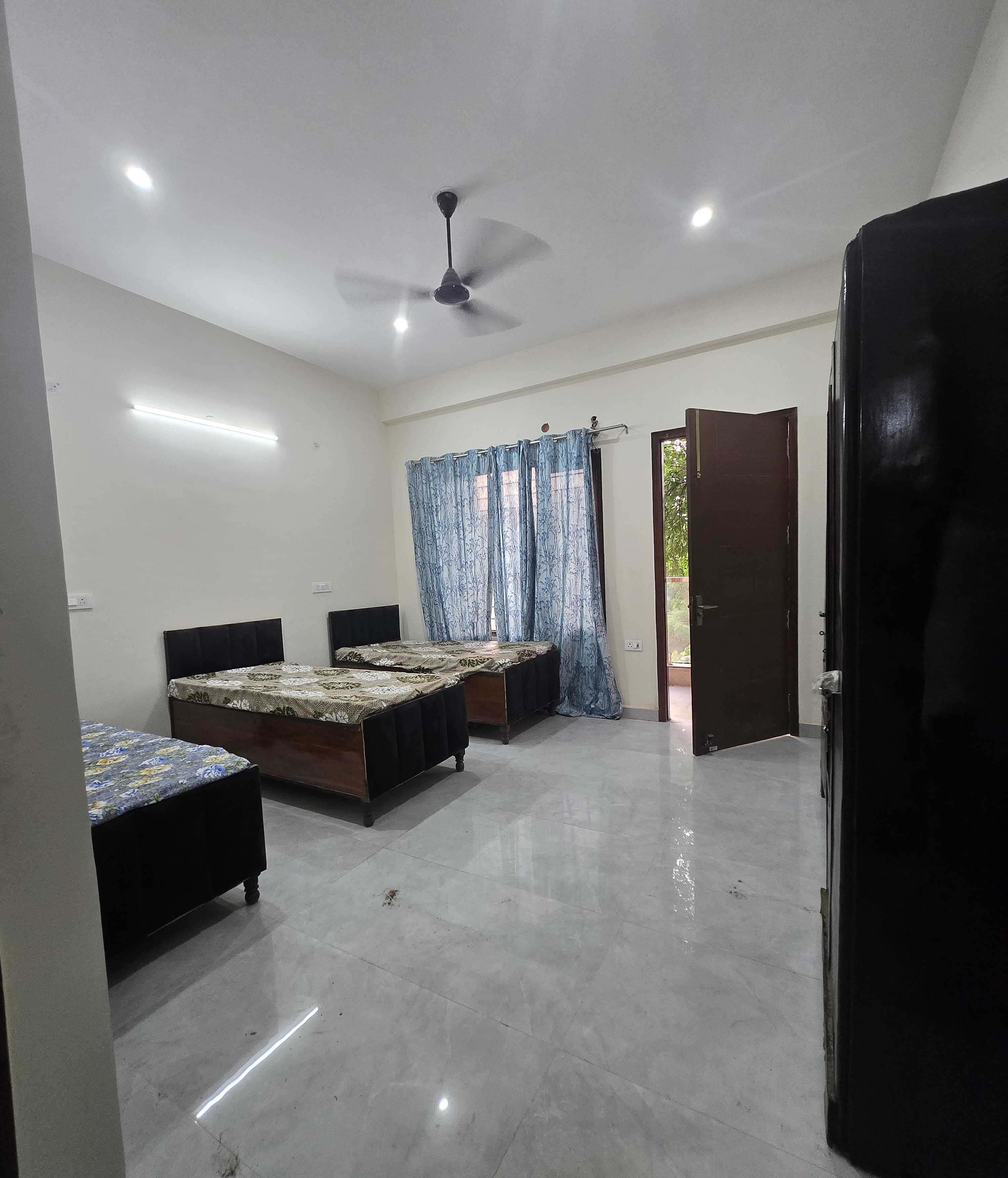 TAKSHASHILA PG — photo 2