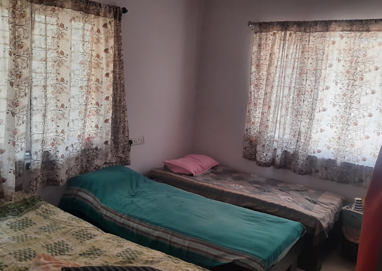 DIVYANSHI GIRLS ACCOMMODATION — photo 6