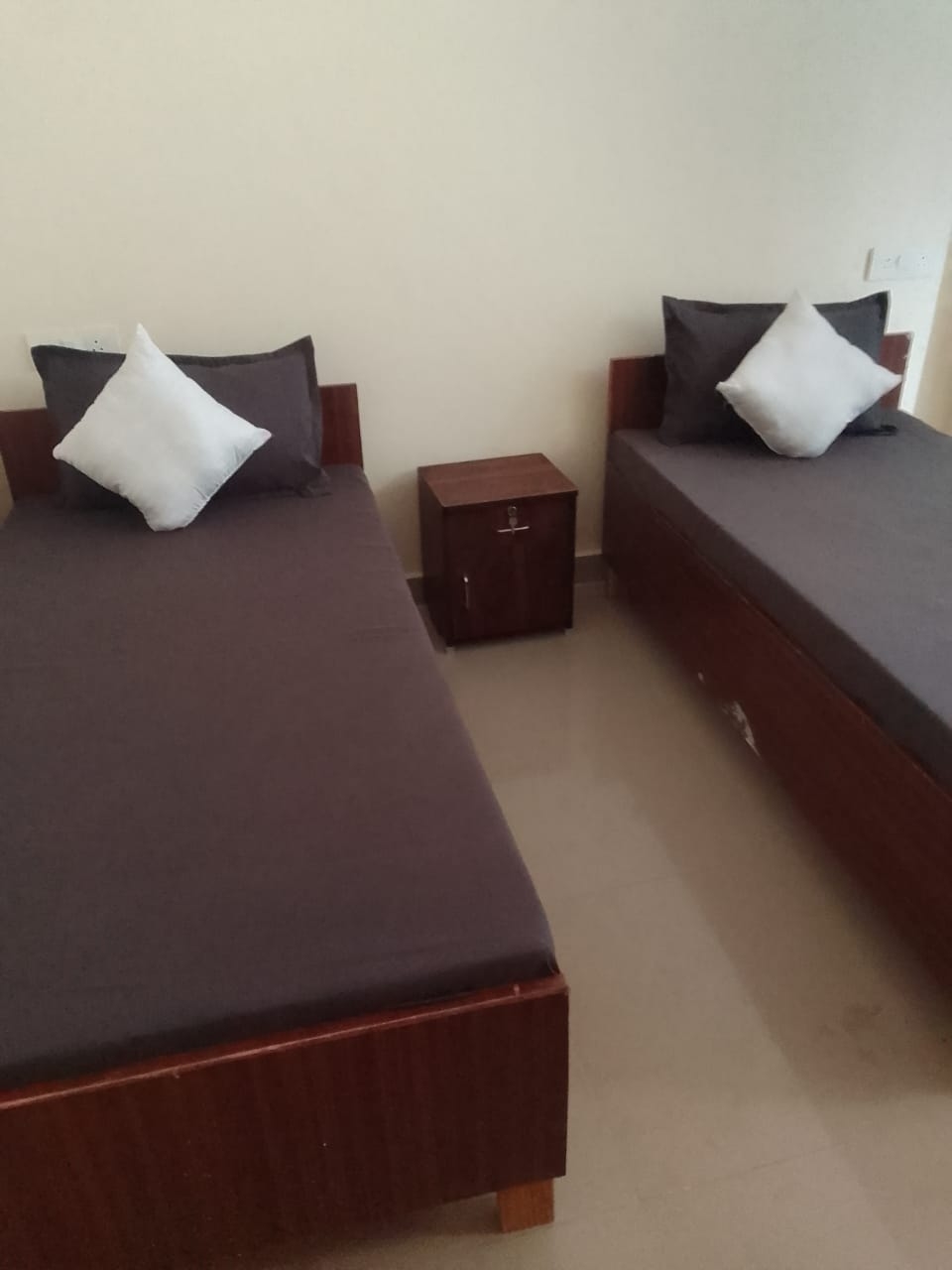 Mannat Boys Pg — photo 5