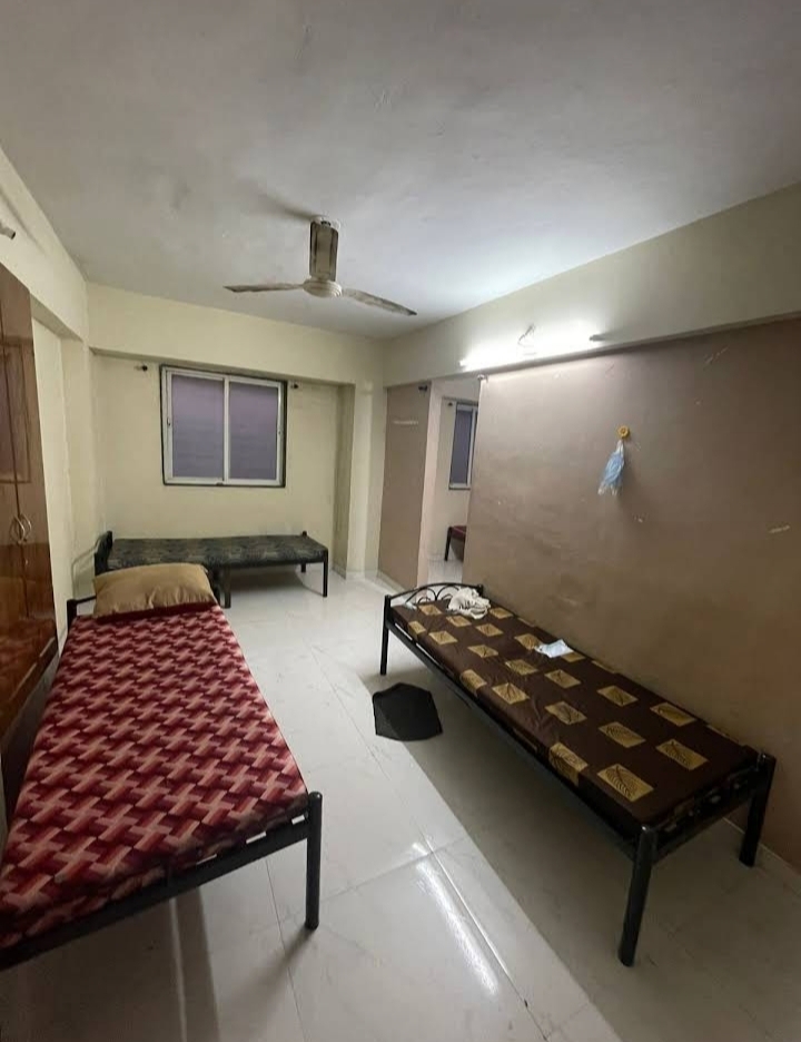 LODHA'S PG — photo 1