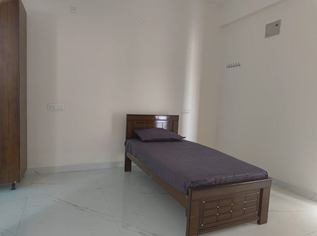 YS LUXURY CO-LIVING PG — photo 1