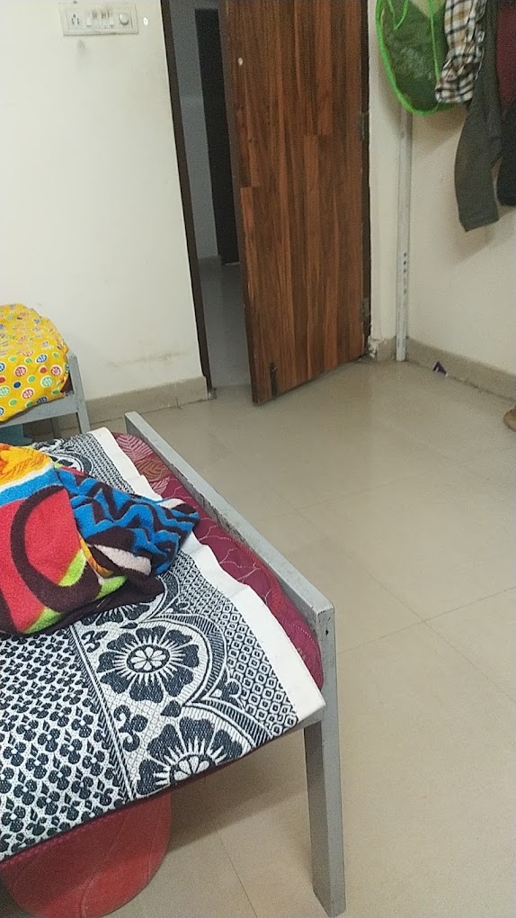 AURRORRA MENS PG HOSTEL — photo 4