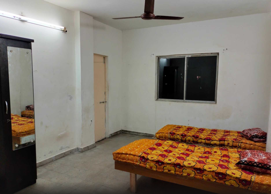 RADHE  KRISHNA PAYING GUEST — photo 5