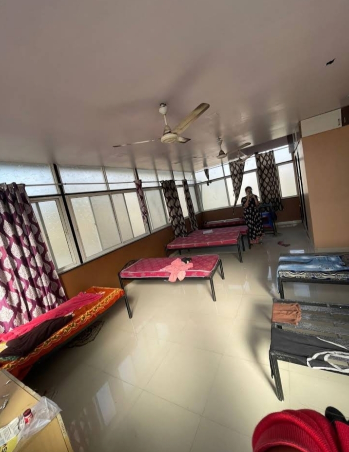 LODHA'S PG — photo 4