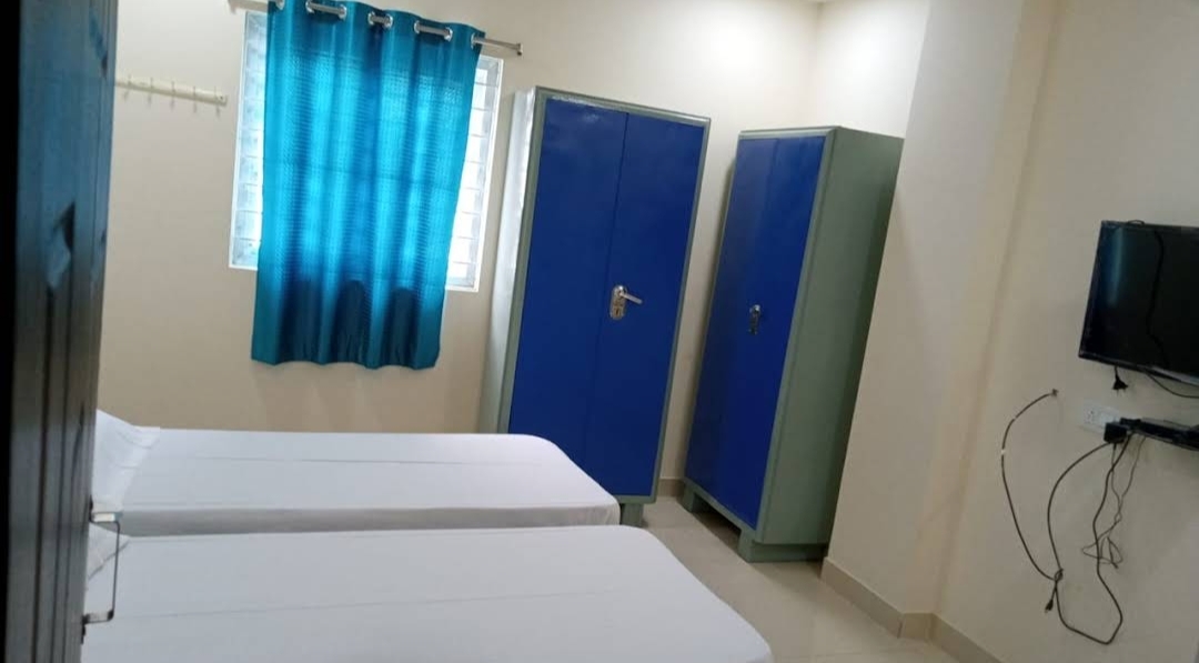 AKSHATHA luxury women's hostel — photo 2