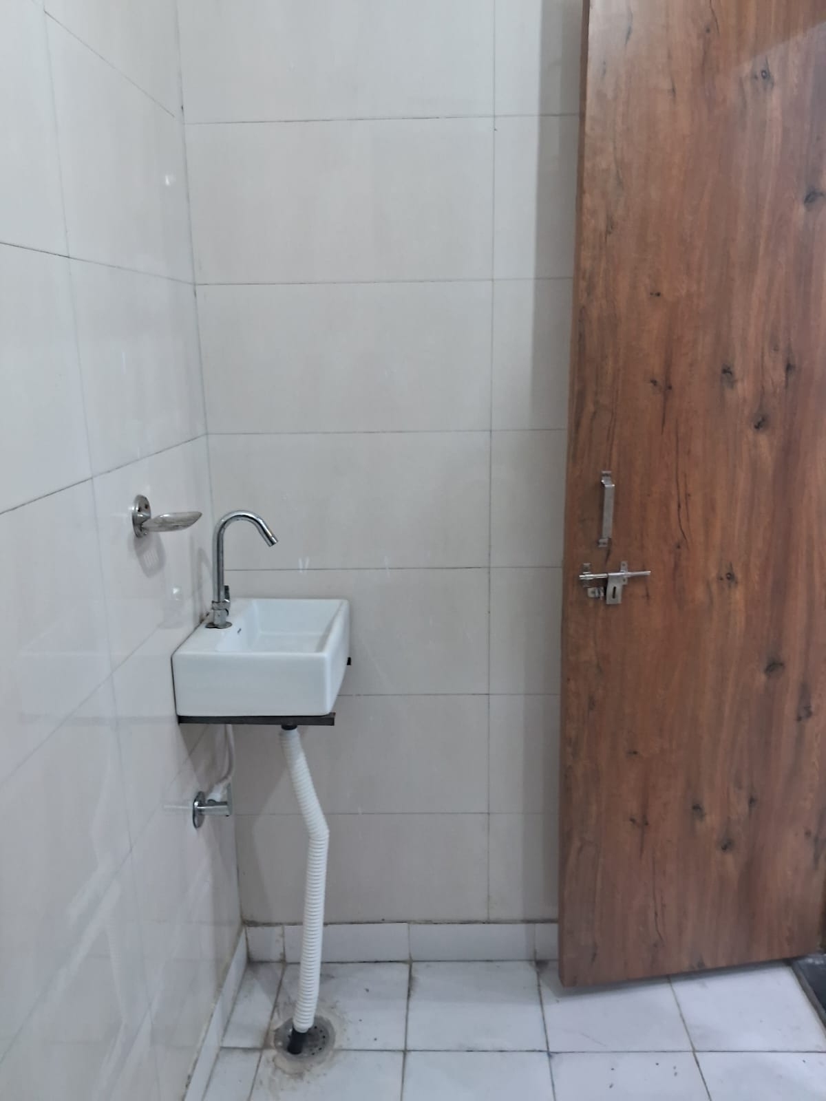 S. ROYAL HOUSE — photo 1