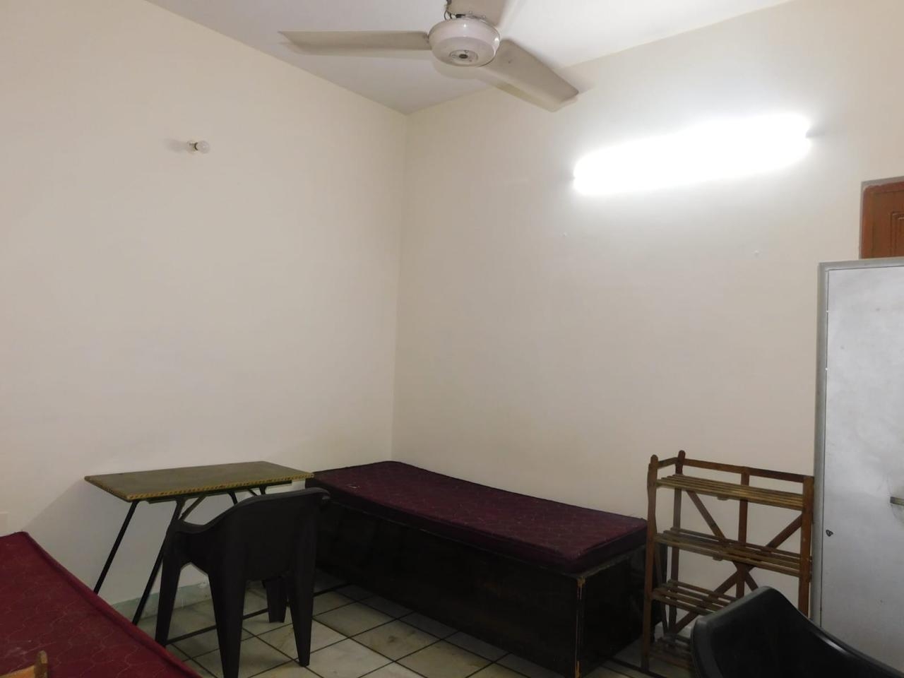 Dhawan hostel boy's — photo 1
