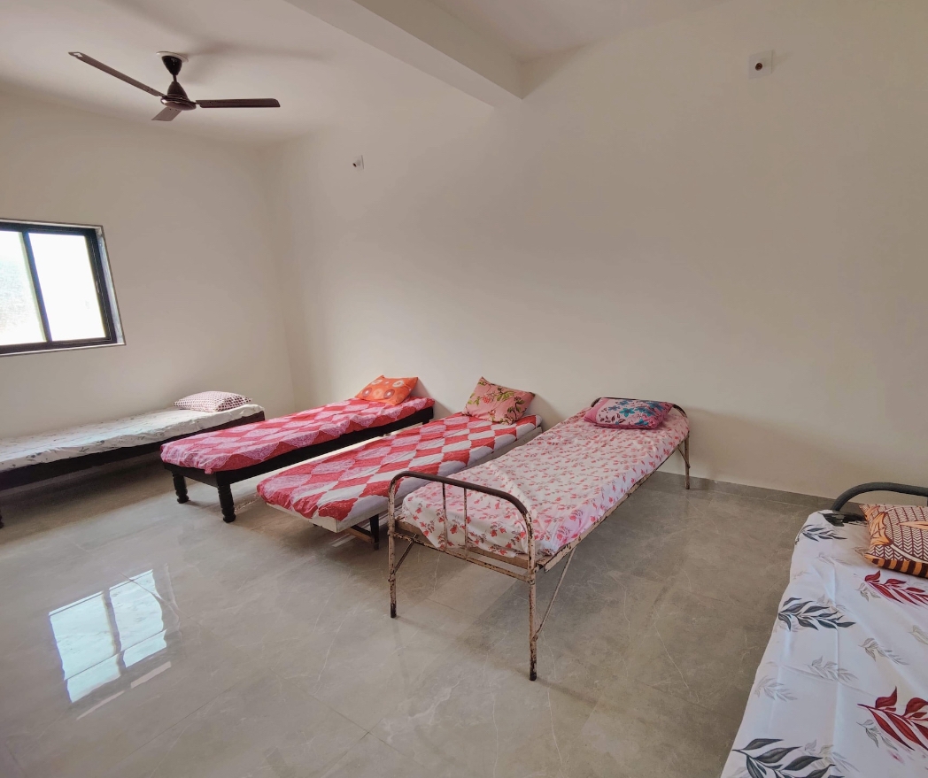 SMVS Paying Guest — photo 3